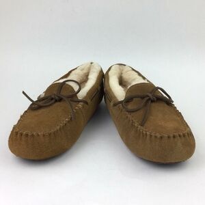 UGG Dakota Slipper sz 4